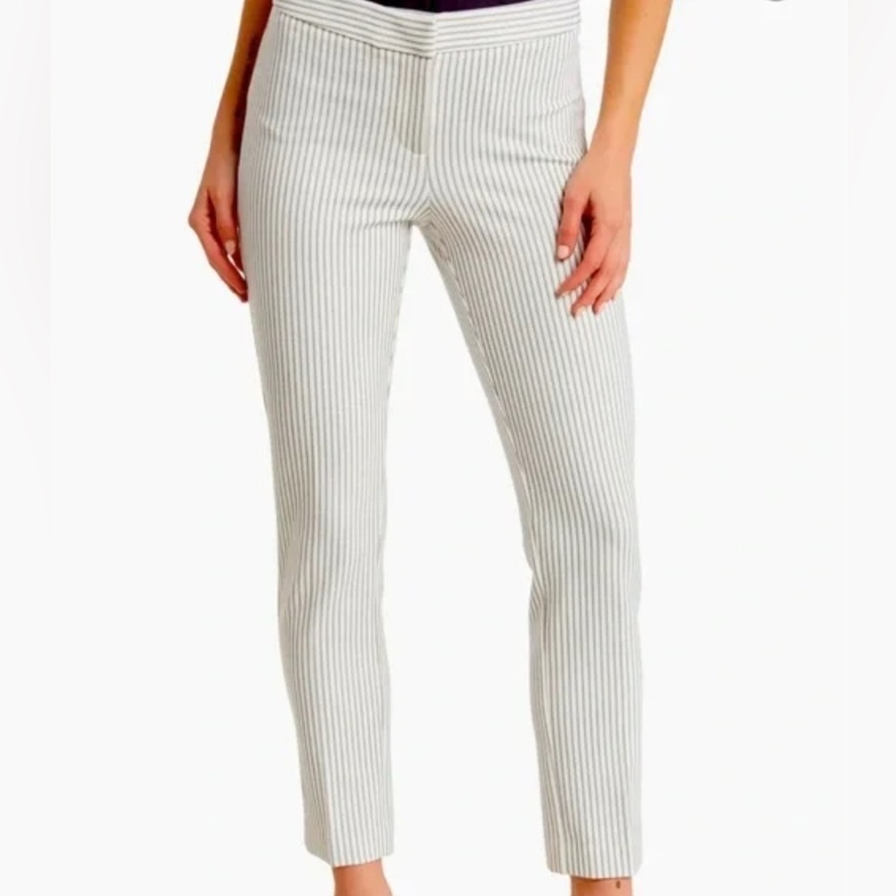 Amanda & Chelsea Cream and Gray Striped Pants Sz 8